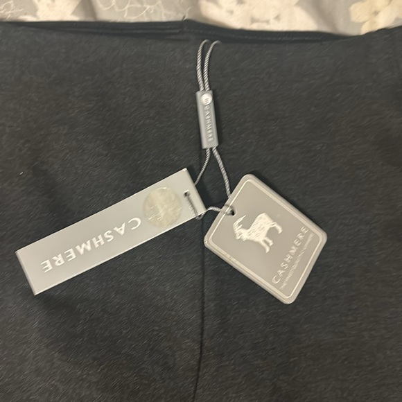 Incashmere heather charcoal rayon spandex leggings, large, NWT - Picture 2 of 5